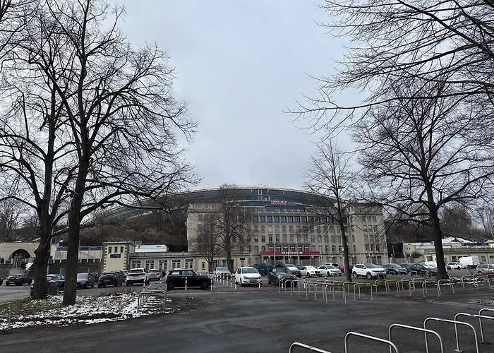 Waldstrasse Living شقة لبسيا